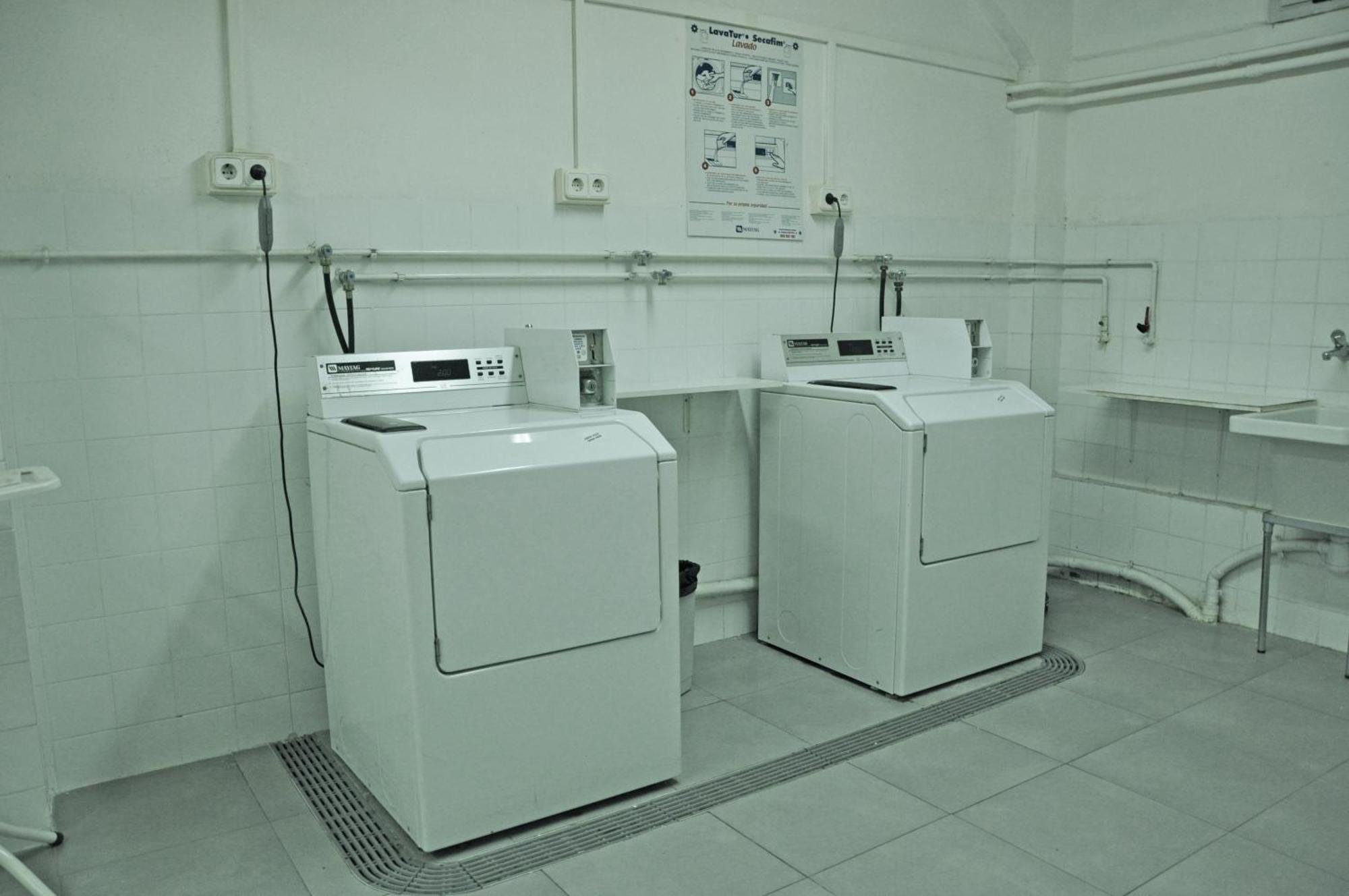 Residencia Universitaria Resa Sant Jordi Tarragona Ngoại thất bức ảnh