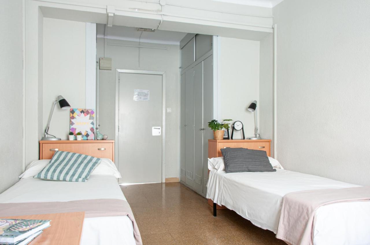 Residencia Universitaria Resa Sant Jordi Tarragona Ngoại thất bức ảnh